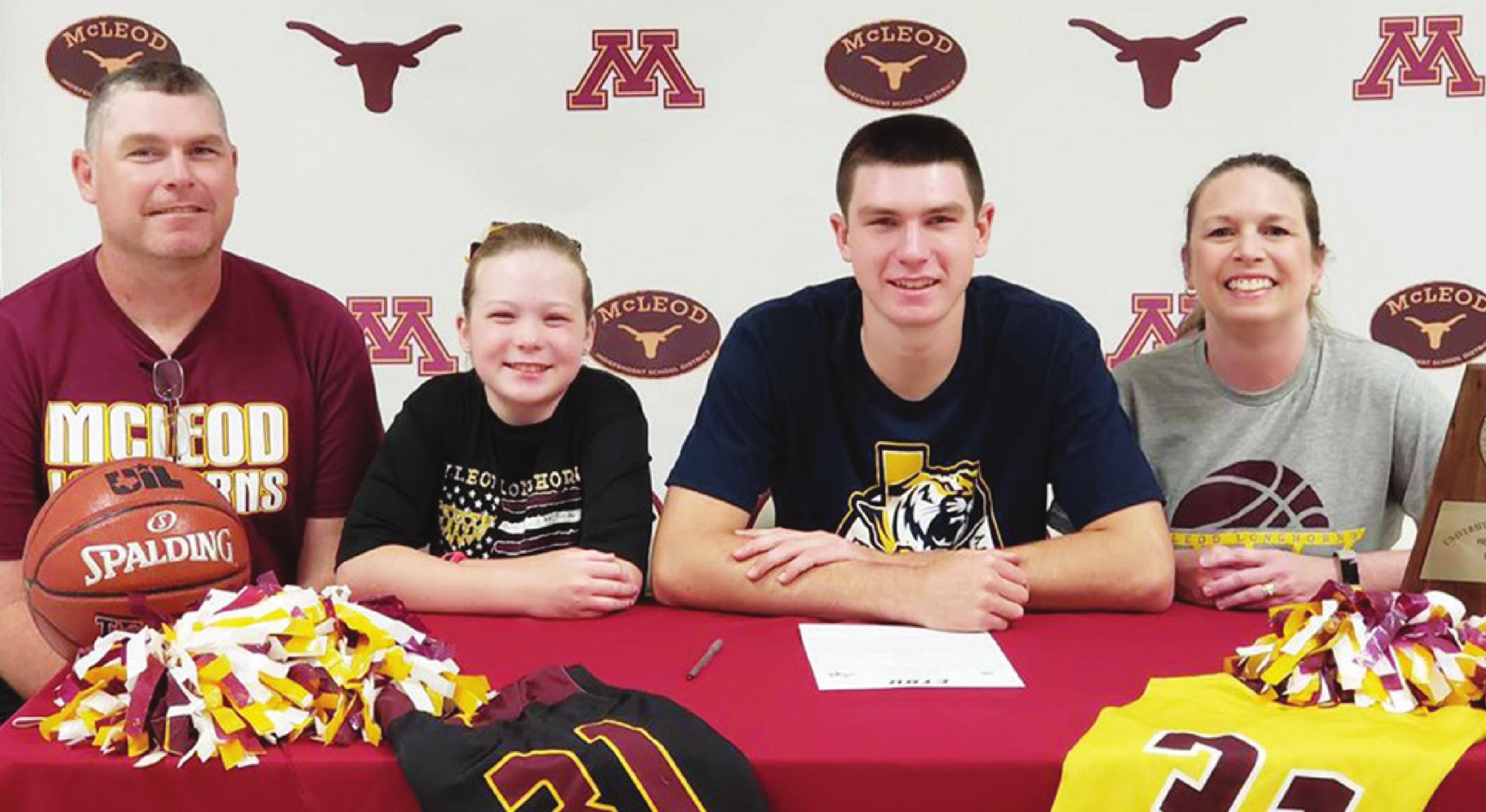 McLeod’s Trevor Deel signs letter of intent with ETBU | Cass County ...